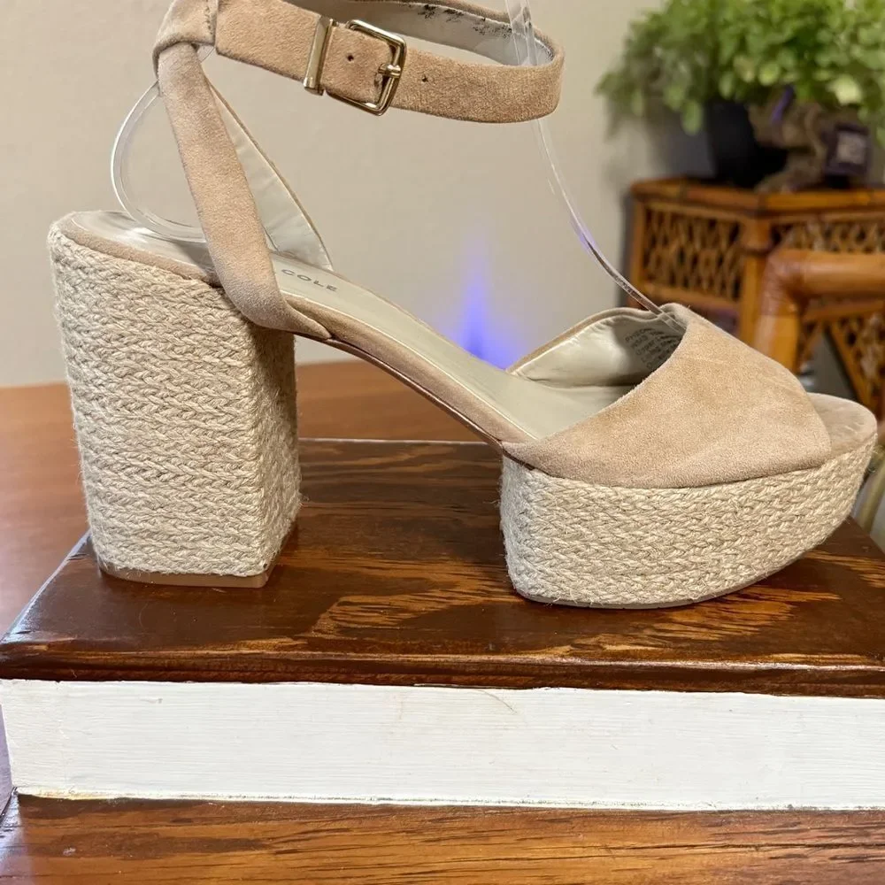 Kenneth Cole Women's Phoenix High Block Heel Platform Sandals Beige Size 10